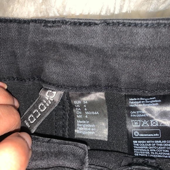 H&M black washed high waist shorts 🖤 - Picture 3 of 3